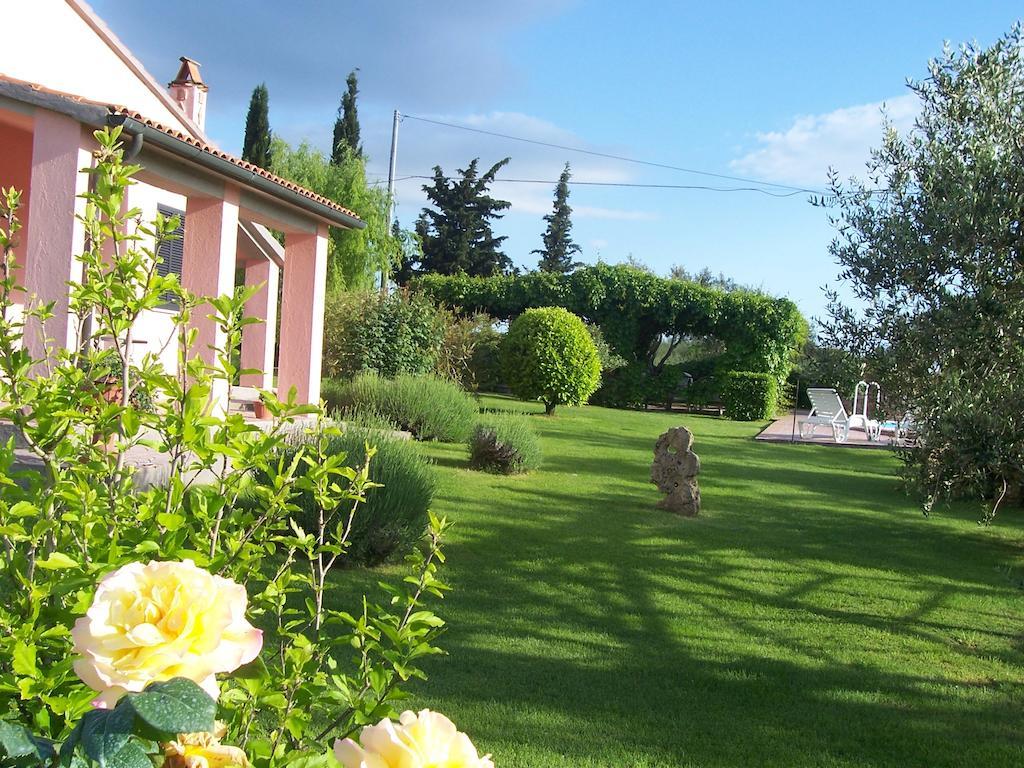 Agriturismo Il Grillo Parlante Pitigliano Exterior photo